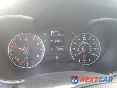 Zdjęcie 9 z 12 samochodu: 2018 KIA FORTE LX VIN:3KPFK4A77JE236791 - miniatura
