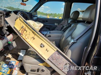 Zdjęcie 7 z 13 samochodu: 2005 CHEVROLET SUBURBAN C1500 VIN:3GNEC16Z45G246942 - miniatura