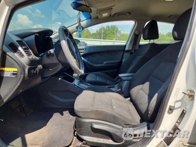 Zdjęcie 7 z 15 samochodu: 2016 KIA FORTE LX VIN:KNAFK4A63G5512408 - miniatura