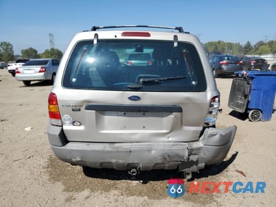Zdjęcie 6 z 12 samochodu: 2001 FORD ESCAPE XLT VIN:1FMCU04121KB60354 - miniatura