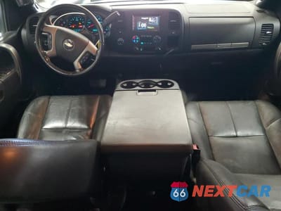 Zdjęcie 8 z 12 samochodu: 2013 CHEVROLET SILVERADO K1500 LT VIN:1GCRKSE70DZ359725 - miniatura