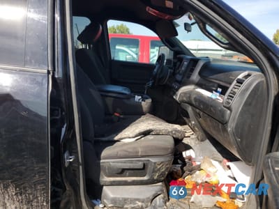 Piąte zdjęcie samochodu w środku: 2023 RAM 5500 TRUCK CAB AND CHASSIS VIN:3C7WRNFL8PG525198 - miniatura