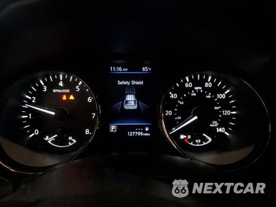 Zdjęcie 9 z 14 samochodu: 2018 NISSAN ROGUE S VIN:5N1AT2MV3JC792492 - miniatura