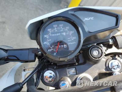 Zdjęcie 7 z 10 samochodu: 2024 HONDA XR150L E VIN:3H1KD1319RD102944 - miniatura