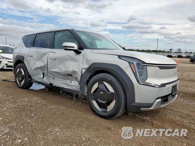 Czwarte zdjęcie samochodu z boku: 2026 KIA EV9 LIGHT VIN:5XYAB5S19TG008176 - miniatura