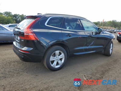 Trzecie zdjęcie samochodu z tyłu: 2022 VOLVO XC60 B5 MOMENTUM VIN:YV4L12RK6N1982271 - miniatura