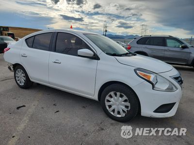 Czwarte zdjęcie samochodu z boku: 2016 NISSAN VERSA S VIN:3N1CN7AP4GL809844 - miniatura