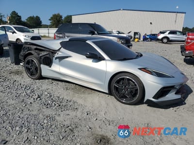 Czwarte zdjęcie samochodu z boku: 2022 CHEVROLET CORVETTE STINGRAY 2LT VIN:1G1YB2D4XN5121045 - miniatura