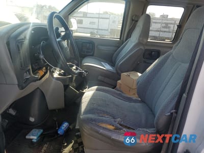 Zdjęcie 7 z 14 samochodu: 1998 CHEVROLET EXPRESS G1500 VIN:1GNFG15R6W1060684 - miniatura