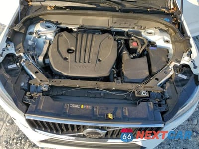 Zdjęcie 12 z 14 samochodu: 2022 VOLVO XC60 B5 MOMENTUM VIN:YV4L12DK3N1962163 - miniatura