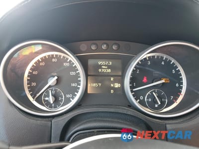 Zdjęcie 9 z 14 samochodu: 2010 MERCEDES-BENZ GL 450 4MATIC VIN:4JGBF7BE2AA611874 - miniatura