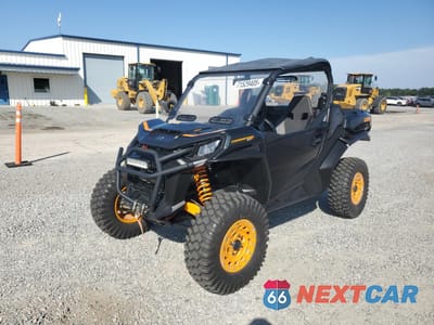 Drugie zdjęcie samochodu z przodu: 2021 CAN-AM COMMANDER XT-P 1000R VIN:3JB1UAX44MK000110 - miniatura