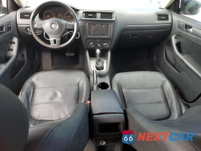 Zdjęcie 8 z 12 samochodu: 2011 VOLKSWAGEN JETTA SE VIN:3VWDX7AJ3BM309410 - miniatura