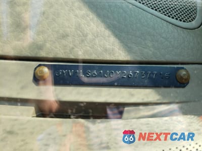 Zdjęcie 12 z 12 samochodu: 2000 VOLVO S70 BASE VIN:YV1LS61J0Y2673771 - miniatura