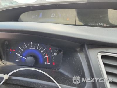 Zdjęcie 9 z 14 samochodu: 2015 HONDA CIVIC LX VIN:2HGFB2F53FH551807 - miniatura