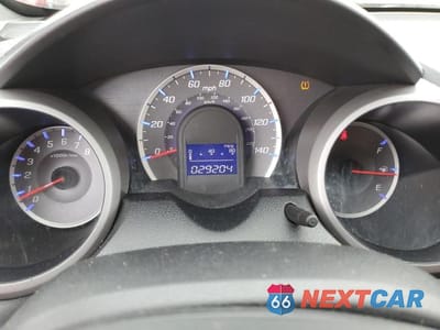 Zdjęcie 9 z 12 samochodu: 2010 HONDA FIT VIN:JHMGE8H20AC019845 - miniatura