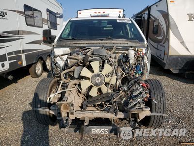 Piąte zdjęcie samochodu w środku: 2017 GMC SIERRA K3500 VIN:1GT52VCG2HZ199601 - miniatura