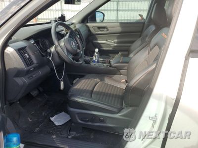 Zdjęcie 7 z 13 samochodu: 2024 NISSAN PATHFINDER ROCK CREEK VIN:5N1DR3BD8RC250232 - miniatura