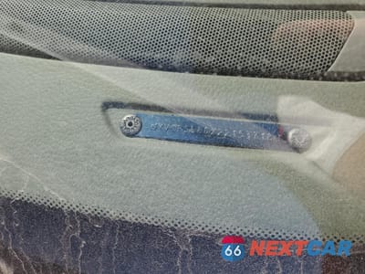 Zdjęcie 12 z 12 samochodu: 2002 VOLVO S60 2.4T VIN:YV1RS58DX22153718 - miniatura