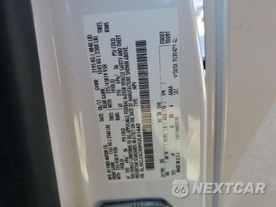 Zdjęcie 13 z 15 samochodu: 2017 LINCOLN MKC RESERVE VIN:5LMCJ3C90HUL61442 - miniatura