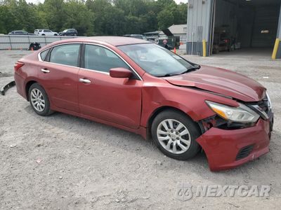 Czwarte zdjęcie samochodu z boku: 2016 NISSAN ALTIMA 2.5 VIN:1N4AL3AP8GC201880 - miniatura