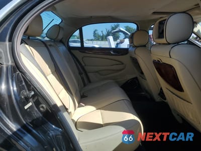 Zdjęcie 10 z 12 samochodu: 2007 JAGUAR VANDENPLAS VIN:SAJWA82B67SH16957 - miniatura