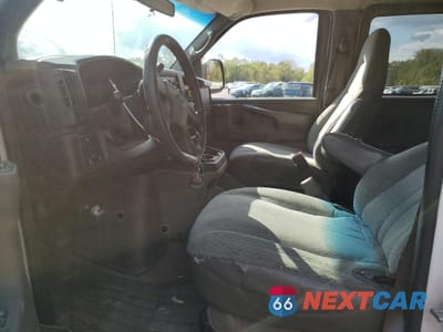 Zdjęcie 7 z 13 samochodu: 2006 CHEVROLET EXPRESS G3500 VIN:1GAHG35UX61180580 - miniatura