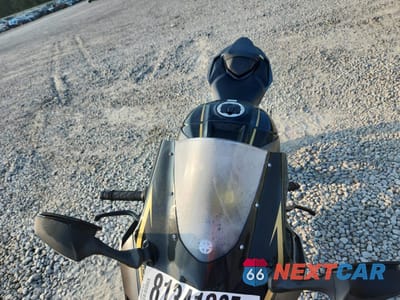 Piąte zdjęcie samochodu w środku: 2023 KAWASAKI ZX1002 M VIN:JKBZXVM16PA005135 - miniatura