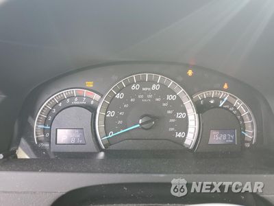 Zdjęcie 9 z 14 samochodu: 2013 TOYOTA CAMRY L VIN:4T1BF1FK5DU285939 - miniatura