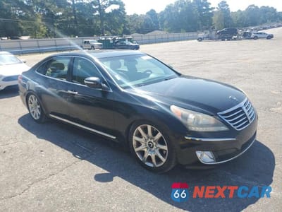 Czwarte zdjęcie samochodu z boku: 2012 HYUNDAI EQUUS SIGNATURE VIN:KMHGH4JH7CU055864 - miniatura