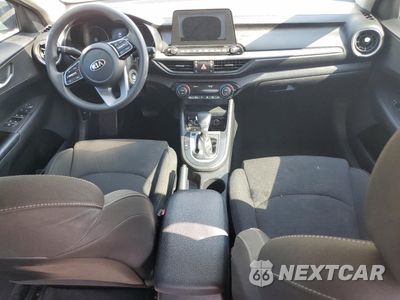 Zdjęcie 8 z 14 samochodu: 2019 KIA FORTE FE VIN:3KPF24AD4KE075730 - miniatura