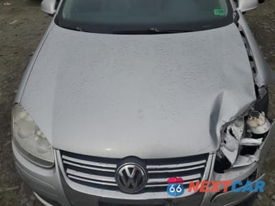 Zdjęcie 11 z 12 samochodu: 2010 VOLKSWAGEN JETTA SE VIN:3VWRZ7AJ4AM045418 - miniatura