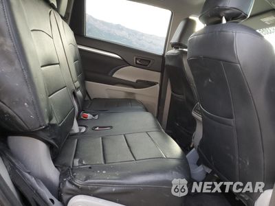 Zdjęcie 11 z 14 samochodu: 2017 TOYOTA HIGHLANDER LE VIN:5TDBZRFH7HS432464 - miniatura