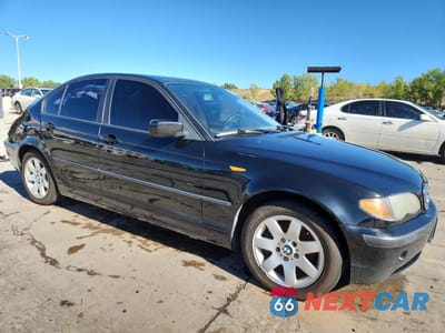 Czwarte zdjęcie samochodu z boku: 2005 BMW 325 XI VIN:WBAEU33465PR18678 - miniatura