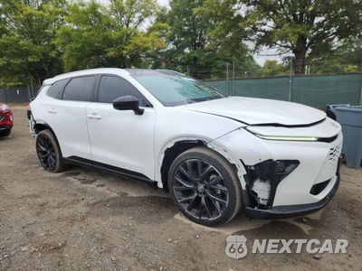 Czwarte zdjęcie samochodu z boku: 2025 TOYOTA CROWN SIGNIA XLE VIN:JTDACAAJ6S3001759 - miniatura