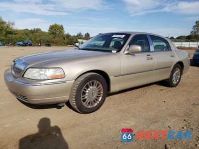 2006 LINCOLN TOWN CAR DESIGNER 1LNHM83V76Y630343 - główne zdjęcie licytacji z USA - miniatura