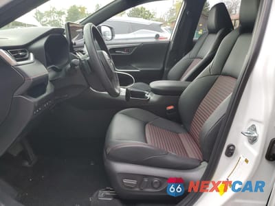 Zdjęcie 7 z 15 samochodu: 2024 TOYOTA RAV4 PRIME XSE VIN:JTMEB3FV0RD223181 - miniatura