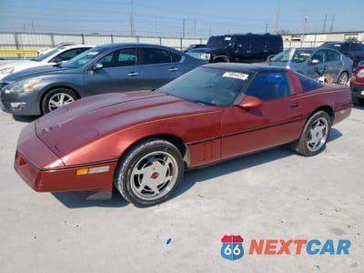1988 CHEVROLET CORVETTE 1G1YY2182J5119581 - główne zdjęcie licytacji z USA - miniatura