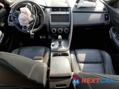 Zdjęcie 8 z 14 samochodu: 2020 JAGUAR E-PACE R-DYNAMIC SE VIN:SADFL2GX2L1007504 - miniatura