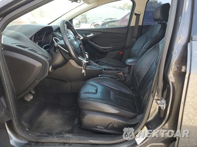 Zdjęcie 7 z 12 samochodu: 2016 FORD FOCUS SE VIN:1FADP3F29GL328670 - miniatura