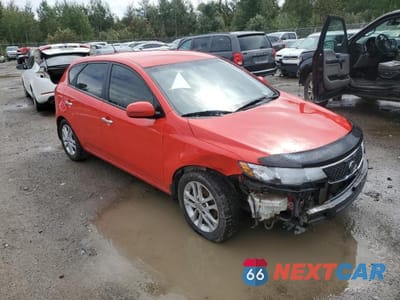 Czwarte zdjęcie samochodu z boku: 2012 KIA FORTE EX VIN:KNAFU5A20C5590412 - miniatura