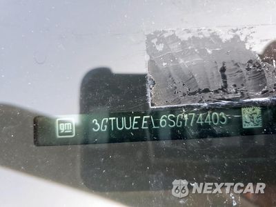 Zdjęcie 12 z 13 samochodu: 2025 GMC SIERRA K1500 AT4 VIN:3GTUUEEL6SG174403 - miniatura