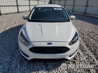 Piąte zdjęcie samochodu w środku: 2018 FORD FOCUS SE VIN:1FADP3FE9JL227792 - miniatura