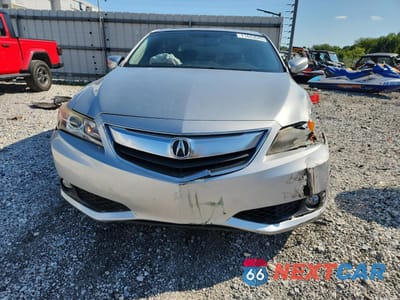 Piąte zdjęcie samochodu w środku: 2013 ACURA ILX 20 TECH VIN:19VDE1F71DE000933 - miniatura