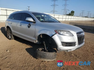 Czwarte zdjęcie samochodu z boku: 2015 AUDI Q7 PREMIUM PLUS VIN:WA1LGAFE4FD017669 - miniatura