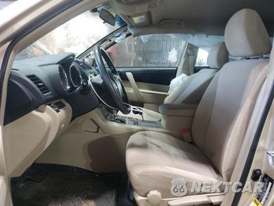 Zdjęcie 7 z 13 samochodu: 2013 TOYOTA HIGHLANDER BASE VIN:5TDBK3EH3DS202868 - miniatura