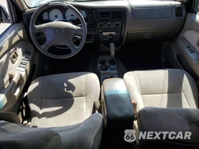 Zdjęcie 8 z 14 samochodu: 2004 TOYOTA TACOMA DOUBLE CAB PRERUNNER VIN:5TEGN92N04Z452761 - miniatura