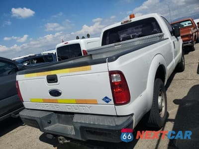 Trzecie zdjęcie samochodu z tyłu: 2013 FORD F-250 SUPER DUTY *** PRIOR FLEET *** VIN:1FTBF2A69DEB82277 - miniatura