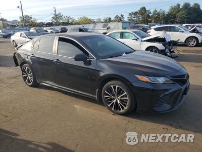 Czwarte zdjęcie samochodu z boku: 2018 TOYOTA CAMRY L VIN:4T1B11HK3JU646558 - miniatura