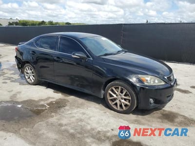 Czwarte zdjęcie samochodu z boku: 2012 LEXUS IS 350 BASE VIN:JTHCE5C29C5002750 - miniatura